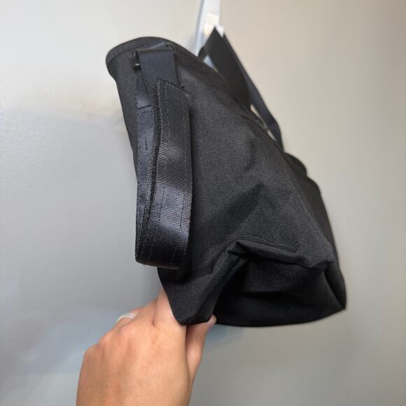 Vera Bradley Black Canvas Lighten Up Everything Organizer - Picture 2 of 6